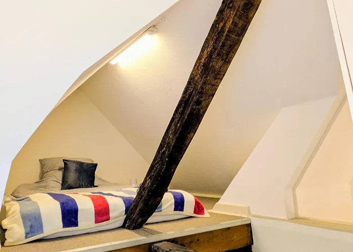 Traube Bis 1 - 4 Persparkplatz & Kueche Modern 카셀